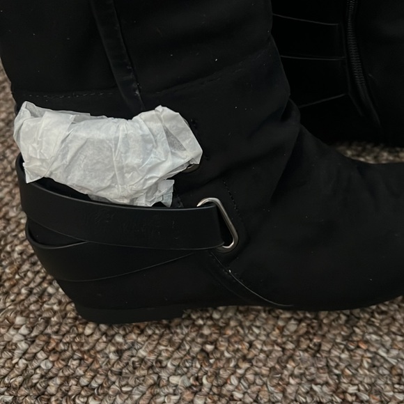 Suede Warm Black Knee High Boots 1 Pair! - Picture 7 of 11